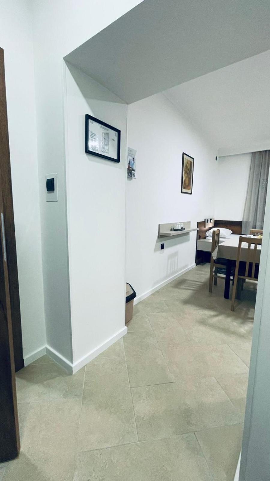 Kollar D Guest House - Prenociste Rooms Subotica Eksteriør billede