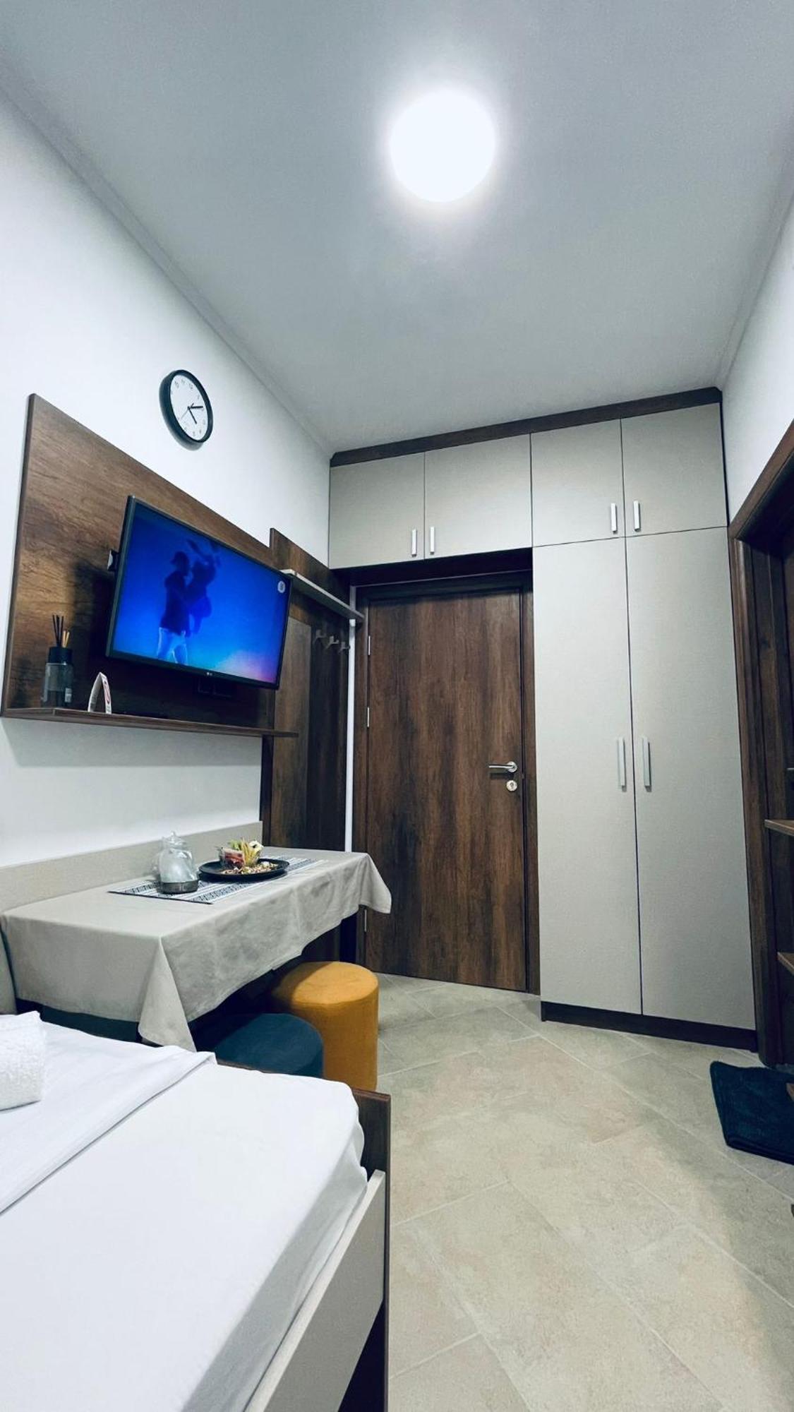 Kollar D Guest House - Prenociste Rooms Subotica Eksteriør billede